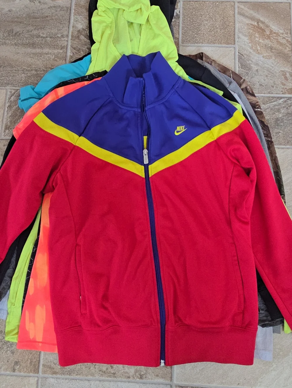 UNDER ARMOUR NIKE Etc SMALL WOMEN BUNDLE - Picture 2 of 10